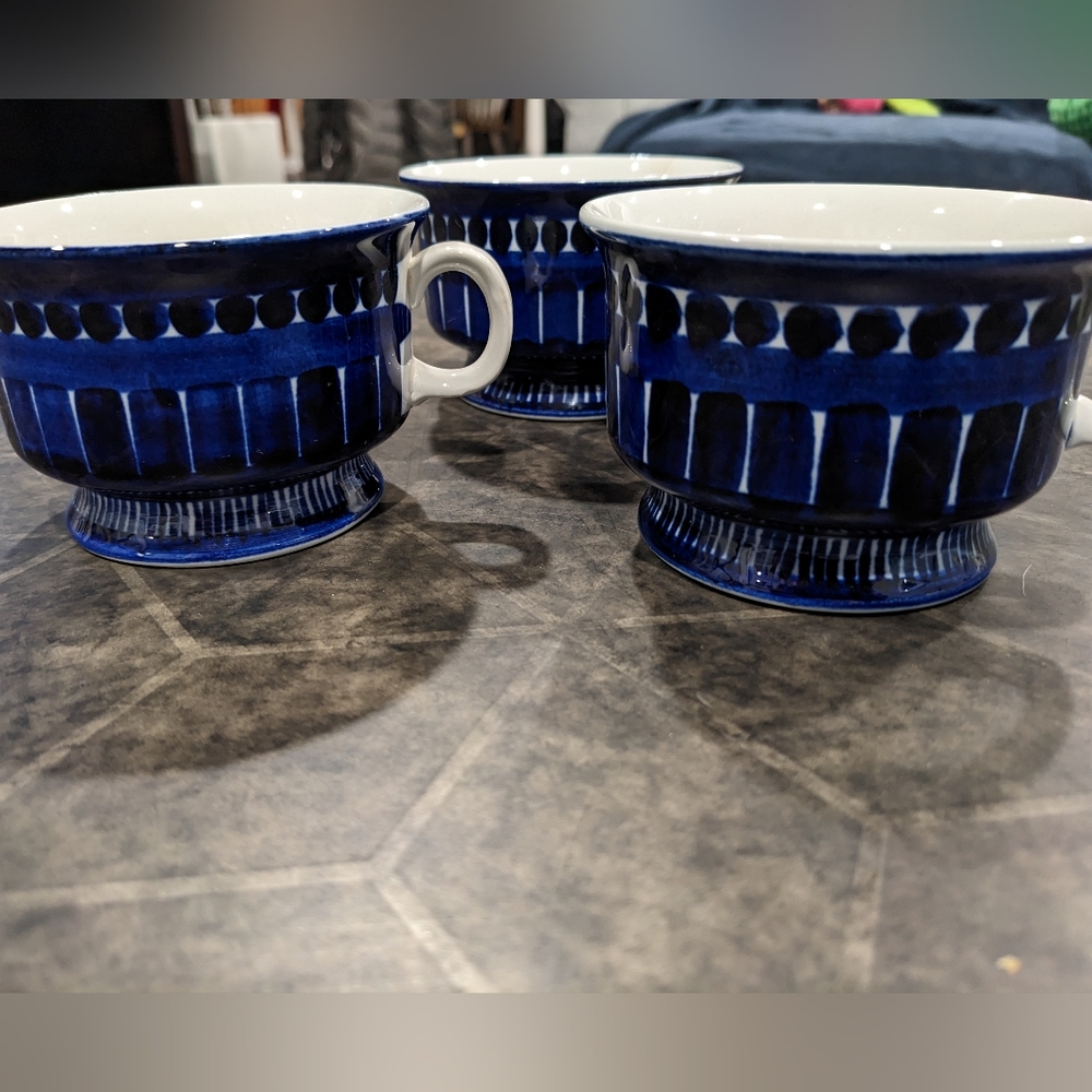 Arabia of Finland Valencia Footed Cups